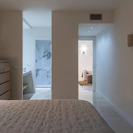 Apartment Modern Flat In Marbella, 2br, Pool & Parking Marbella