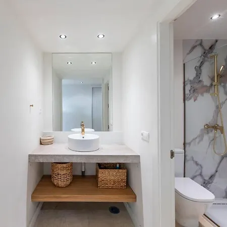 Apartment Modern Flat In Marbella, 2br, Pool & Parking