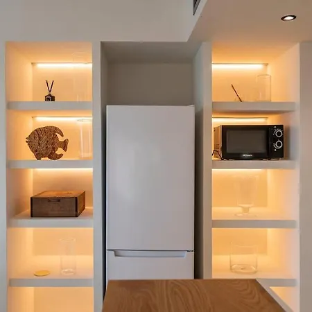 Modern Flat In Marbella, 2br, Pool & Parking Marbella