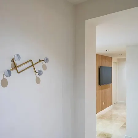 Modern Flat In Marbella, 2br, Pool & Parking * Marbella