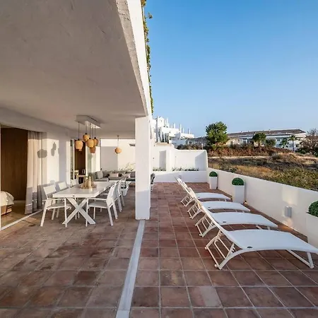 Modern Flat In Marbella, 2br, Pool & Parking * Marbella