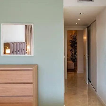 Modern Flat In Marbella, 2br, Pool & Parking Apartment Marbella