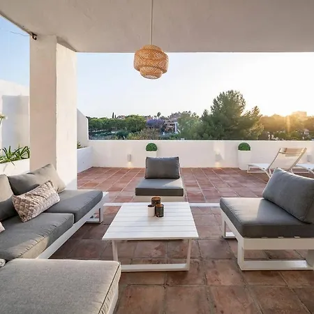 Apartment Modern Flat In Marbella, 2br, Pool & Parking Marbella