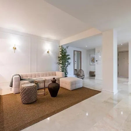 Modern Flat In Marbella, 2br, Pool & Parking Marbella