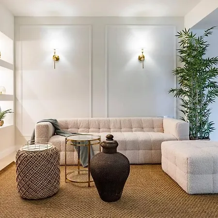 Modern Flat In Marbella, 2br, Pool & Parking Apartment Marbella