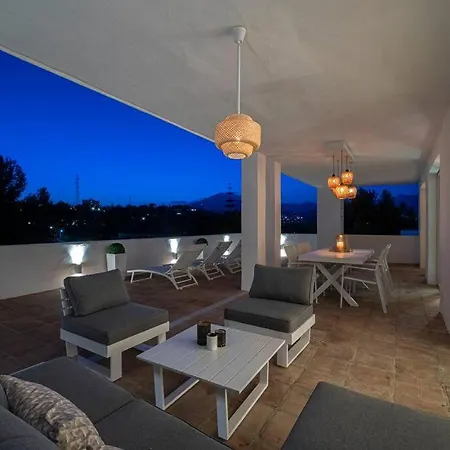 Apartment Modern Flat In Marbella, 2br, Pool & Parking Marbella